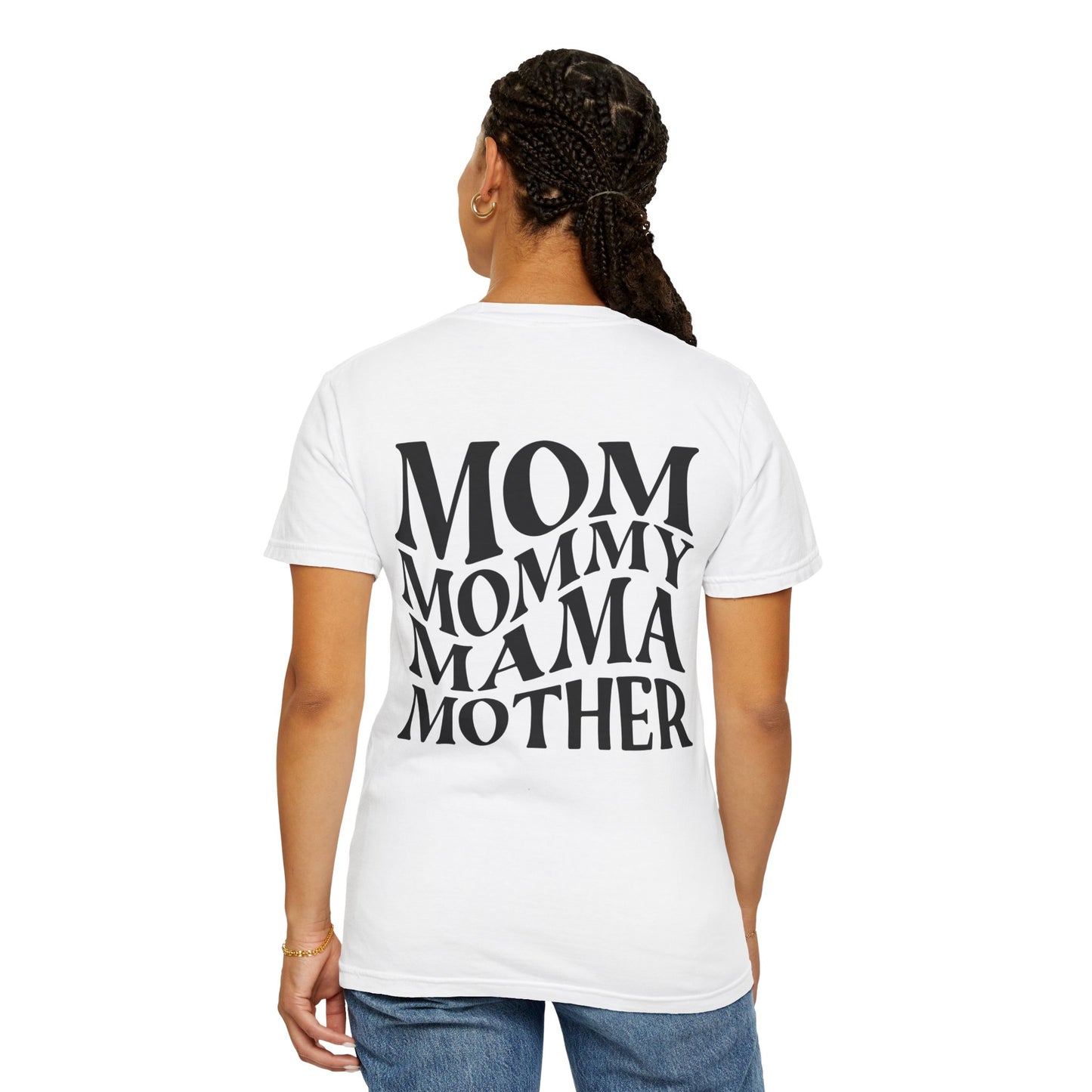 Stylish Mom T-Shirt - Garment-Dyed Unisex Tee for Mother's Day