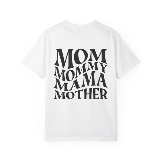 Stylish Mom T-Shirt - Garment-Dyed Unisex Tee for Mother's Day