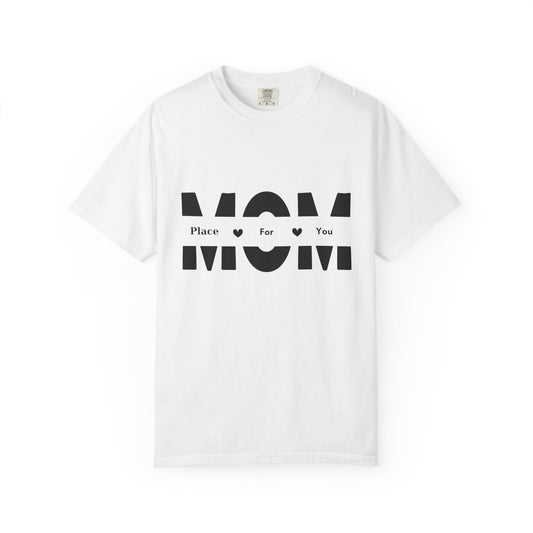 Heartfelt MOM Unisex Garment-Dyed T-Shirt - Perfect Gift for Mother's Day